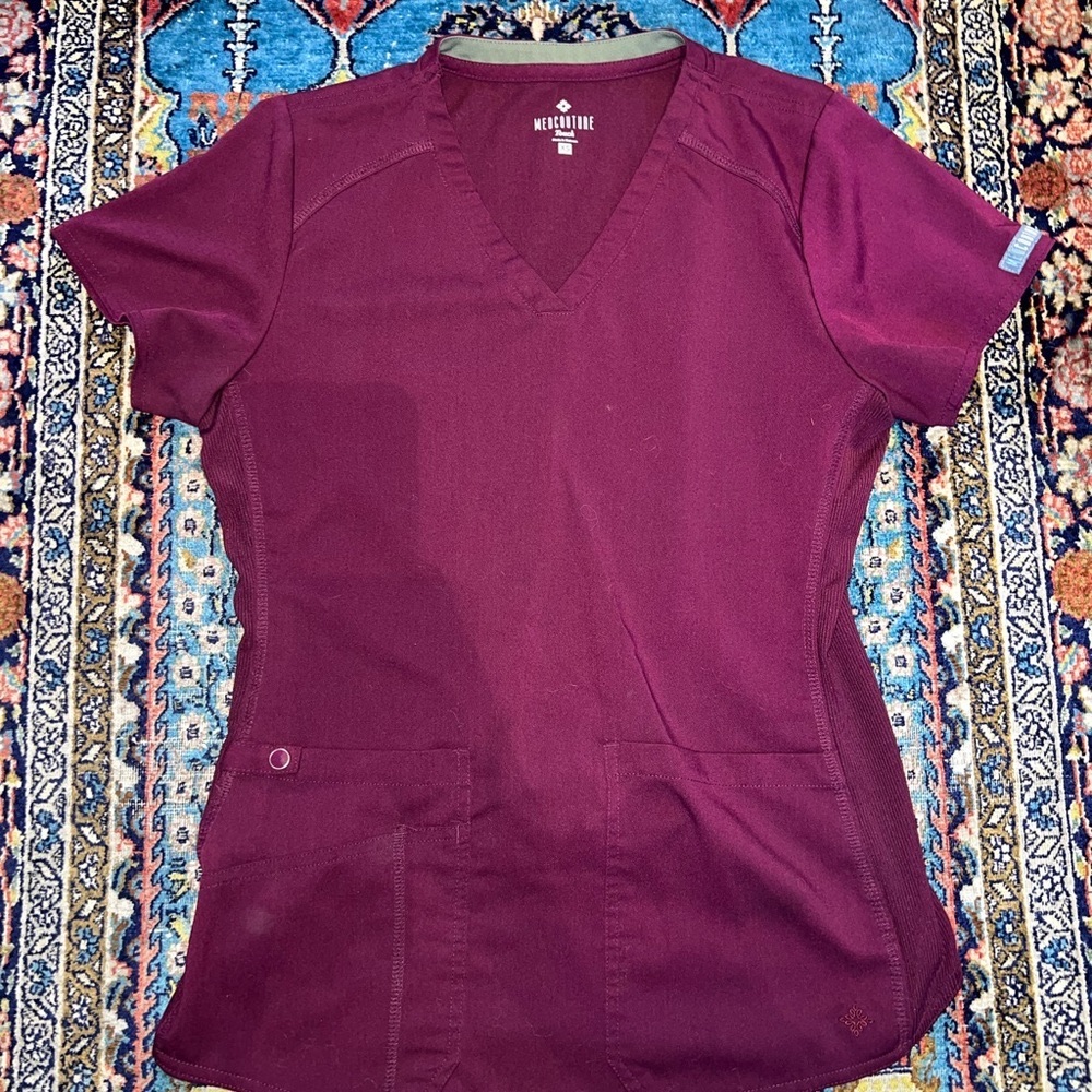 Med Couture Touch Women's Scrub Set